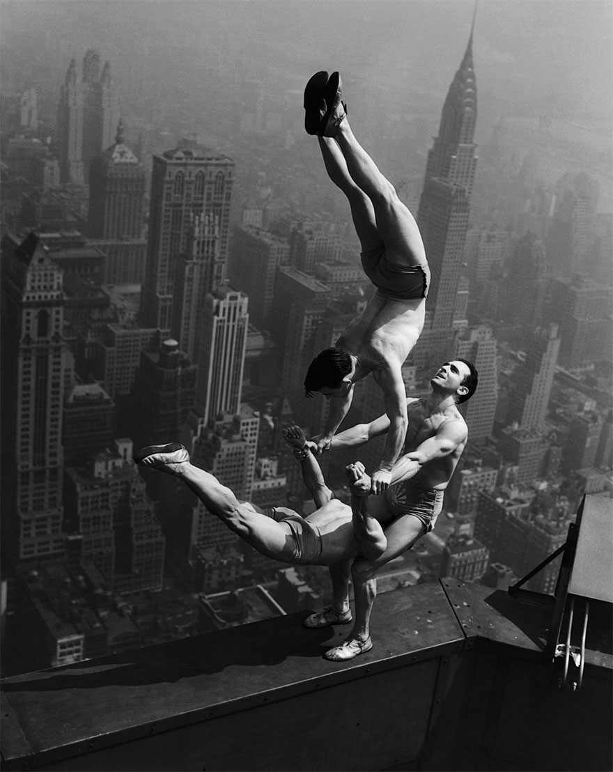 rare-historical-photos-acrobats