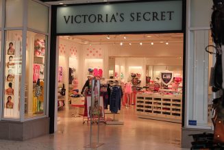 victoria's secret is closing