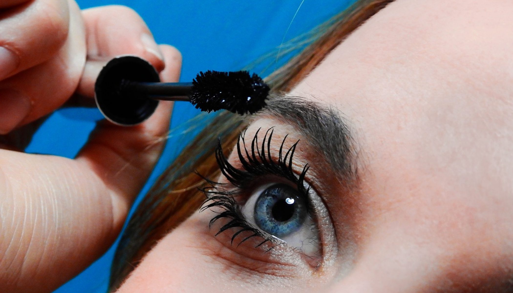 Is it True That Mascara is Made of Bat Poop?